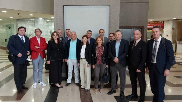 Participants of the ESAP 2 PES bench-learning peer visit to Bosnia and Herzegovina (Photo: RCC ESAP 2)
