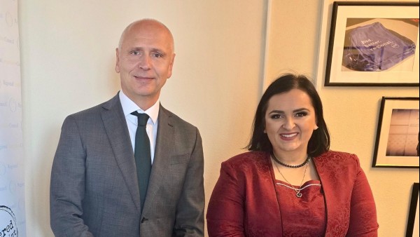 RCC Secretary General Amer Kapetanovic meeting with Minister of Labour, Employment and Social Dialogue of Montenegro Naida Nisic (Photo: RCC)